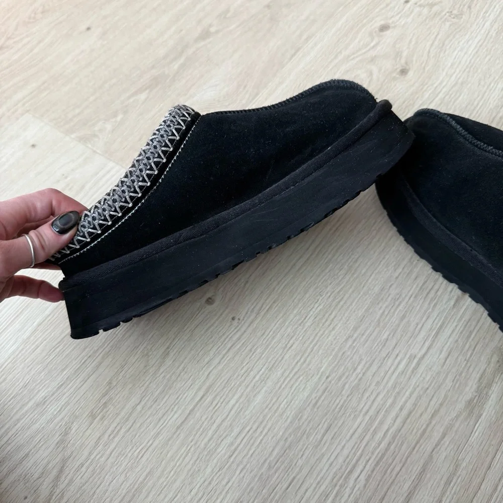 UGG Tazz Slippers - Picture 6 of 15